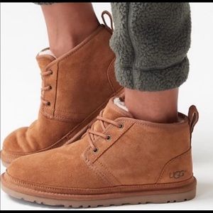UGG🍁🍂Neumel kids 4 women’s 5-5.5